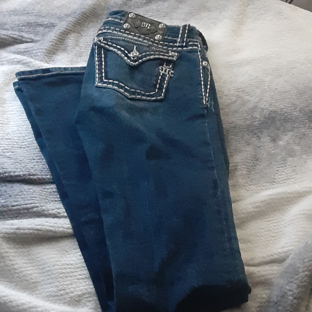 Miss Me Jeans size 29 waist 34-36 inseam.